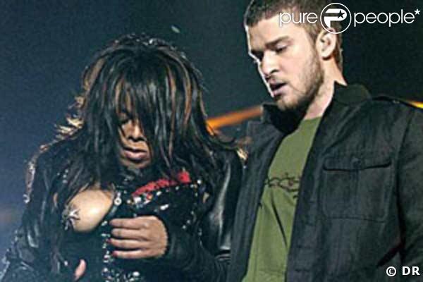 Janet Jackson et Justin Timberlake lors de la finale du Superbowl qui a tant fait parler en février 2004 