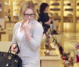 Hilary Duff faisant son shopping chez Barneys à Los Angeles, le 5 mai 2009