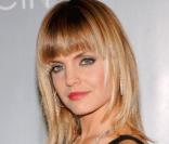 Mena Suvari 