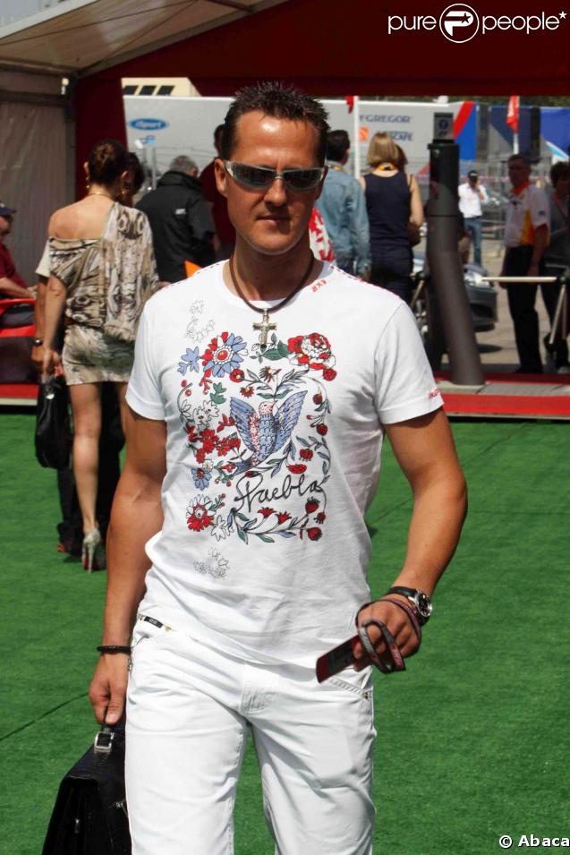 Michael Schumacher assiste au Grand Prix d'Espagne. 10/05/09