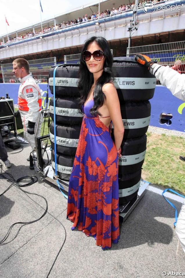 Nicole Scherzinger assiste au Grand Prix d'Espagne. 10/05/09