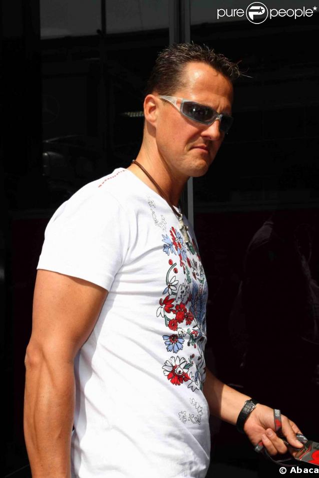 Michael Schumacher assiste au Grand Prix d'Espagne. 10/05/09