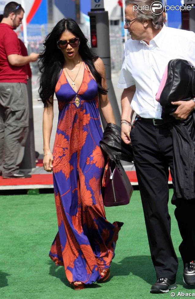 Nicole Scherzinger assiste au Grand Prix d'Espagne. 10/05/09