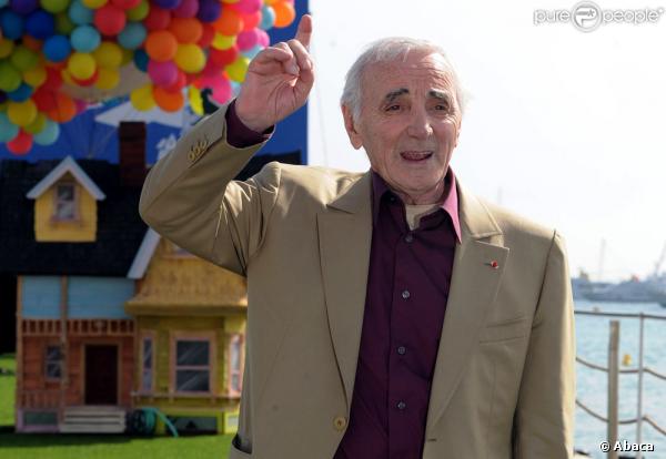 Charles Aznavour présente Là-Haut à Cannes