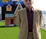 Charles Aznavour présente Là-Haut à Cannes