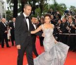Eva Longoria et Tony Parker montent les marches du Palais des Festivals à Cannes