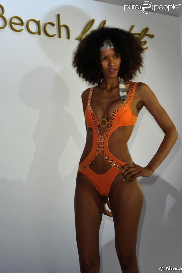 Défilé de mode sexy au Nikki Beach...