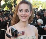 Audrey Dana lors de la montée des marches du Festival de Cannes le 18 mai 2009