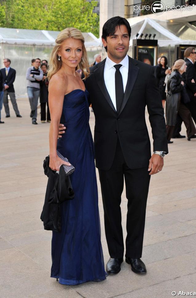Kelly Ripa et Mark Consuelos à la soirée du MET hier soir