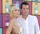 Paris Hilton et Doug Reinhardt à la Plage Vitamin Water à Cannes, le 19 mai 2009