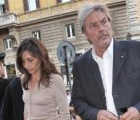 Alain Delon à son arrivée à la soirée Bulgari hier soir à Rome