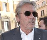 Alain Delon à son arrivée à la soirée Bulgari hier soir à Rome
