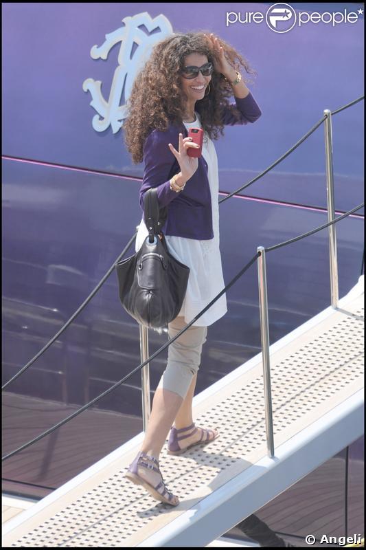 Afef Jnifen sur le yacht de Roberto Cavalli le 20 mai 209 durant le Festival de Cannes