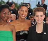 Noémie Lenoir en robe Armani lors du 62e Festival de Cannes