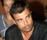 Jean-Pierre Michael, c'est notre Brad Pitt made in France. C'est une véritable bombe... âmes sensibles s'abstenir ! 