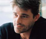 Thierry Neuvic, le plus sexy des mafioso de Canal + ! Une gueule de brute épaisse et un regard d'ange... Comme  Clara Sheller , pour nous, c'est le voisin idéal ! 