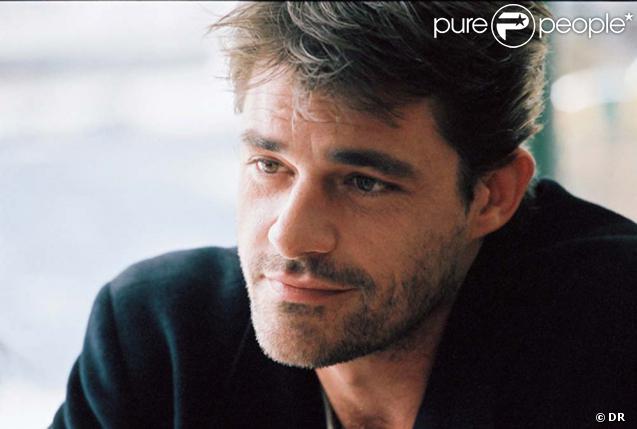 Thierry Neuvic, le plus sexy des mafioso de Canal + ! Une gueule de brute épaisse et un regard d'ange... Comme  Clara Sheller , pour nous, c'est le voisin idéal ! 