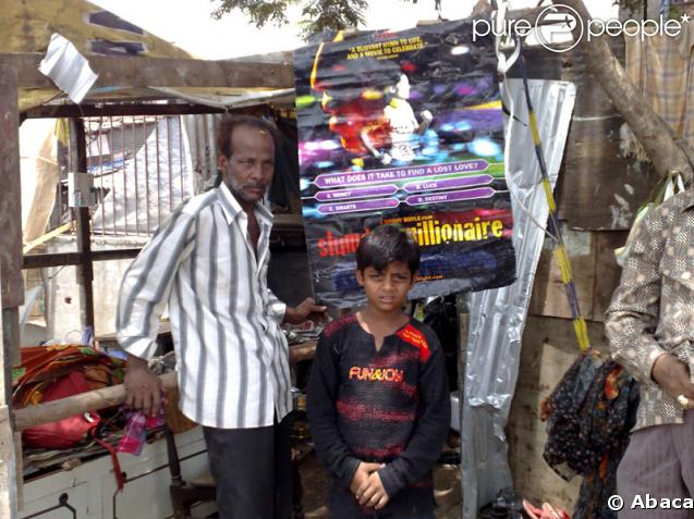 Azharuddin Mohammed Ismel, héros du film Slumdog Millionaire, ici à Mumbai dans son bidonville 