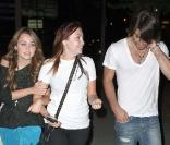 Miley Cyrus, sa demi-soeur Brandi et son boyfriend Justin Gaston 