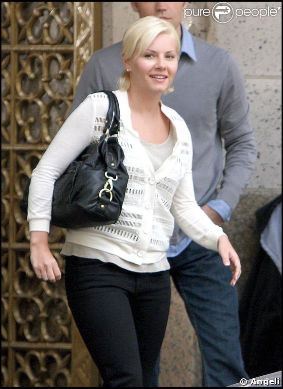 Elisha Cuthbert sur le tournage de 24 à Los Angeles le 1er juin 2009
