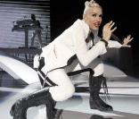 Gwen Stefani en concert au Cruzan Amphitheater de West Palm Beach, le 3 juin 2009