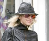 Natalie Appleton en balade à Primrose Hill à Londres le 3 juin 2009