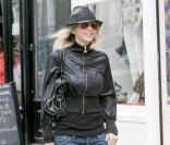 Natalie Appleton en balade à Primrose Hill à Londres le 3 juin 2009