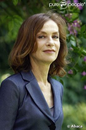 Isabelle Huppert, à l'occasion de l'avant-première de L'amour caché, à l'ambassade français de Rome, le 4 juin 2009 !