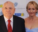 Mikhaïl Gorbachev et J.K Rowling au Gala Gorbachev au Hampton, le 6 jun 2009
