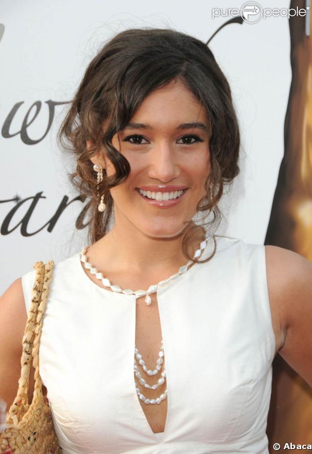 Q'Orianka Kilcher et son sourire divin lors des 11e Young Hollywood Awards