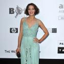 Quand Marion Cotillard s'expose très court vêtue... Elle est pas belle la vie ? Regardez !
