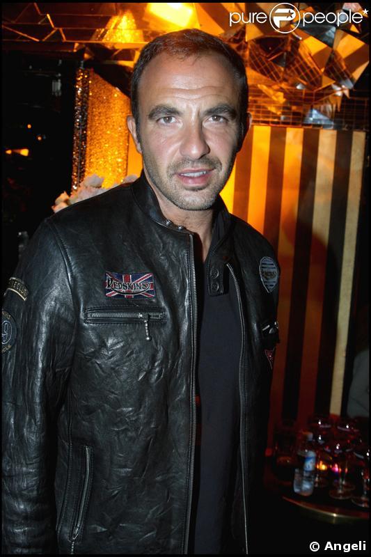 Nikos Aliagas au lancement du parfum 