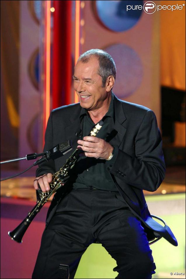 Aujourd'hui, l'ancien animateur devenu comédien a abandonné la télévision mais reste un clarinettiste de talent !