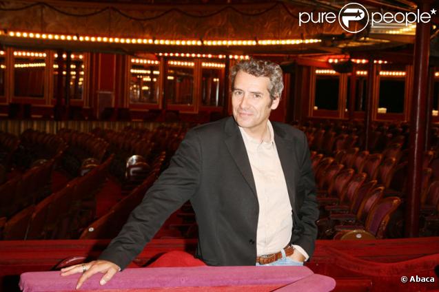 Manuel Gélin lors de la conférence de presse aux Folies Bergère le 18 juin 2009 pour annoncer la saison théâtrale 2009-2010
