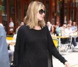 Heidi Klum, enceinte, déjeune avec ses enfants et sa maman Erna, à New York. 17/06/09