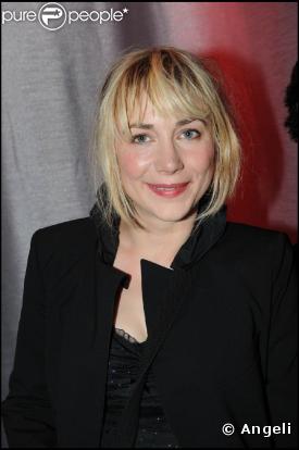 Julie Depardieu, lors de l'inauguration de l'Hôtel Renaissance Paris Arc de Triomphe, au 39 avenue de Wagram, le 18 juin 2009 !