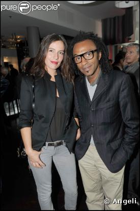 Zoé Felix et Manu Katché, lors de l'inauguration de l'Hôtel Renaissance Paris Arc de Triomphe, au 39 avenue de Wagram, le 18 juin 2009 !