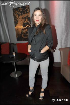 Zoé Felix, lors de l'inauguration de l'Hôtel Renaissance Paris Arc de Triomphe, au 39 avenue de Wagram, le 18 juin 2009 !