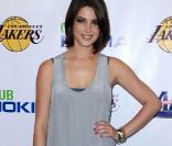 Ashley Greene a assisté à la fête organisée en l'honneur des Lakers