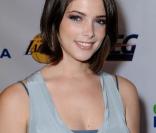 Ashley Greene a assisté à la fête organisée en l'honneur des Lakers