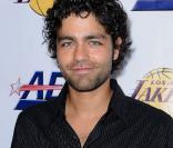 Adrian Grenier a assisté à la fête organisée en l'honneur des Lakers