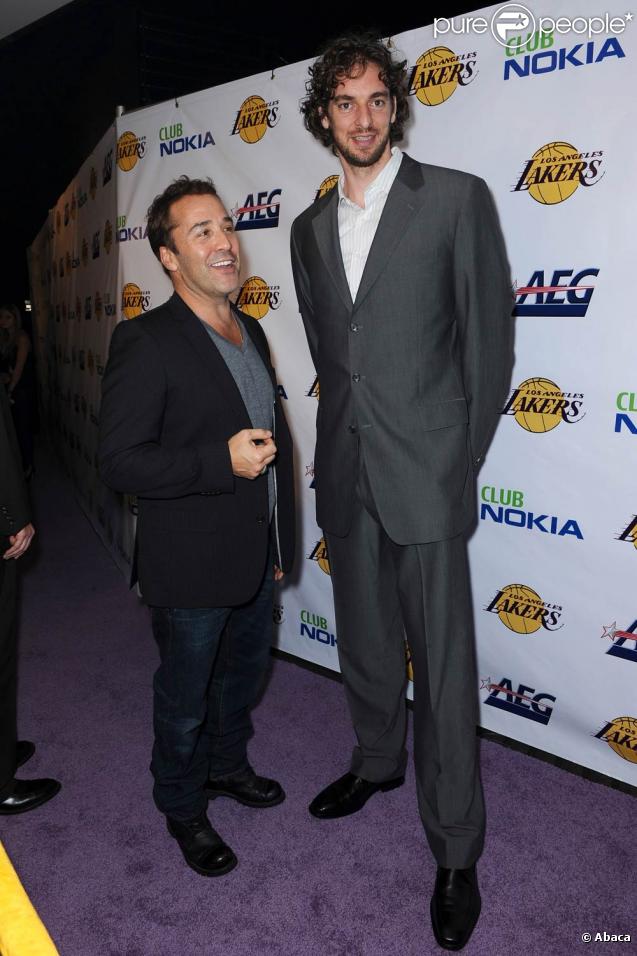 Jeremy Piven et Pau Gasol ont assisté à la fête organisée en l'honneur des Lakers