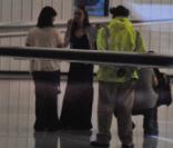 Angelina Jolie et deux de ses enfants, Pax et Maddox à l'aéroport de Washington
