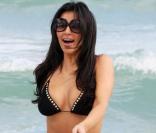 Kim Kardashian sait jouer d'artifices pour dissimuler certaines formes... 