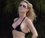 Nicollette Sheridan, un corps de rêve qui pourrait être plus mis en valeur ! 