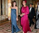 Carla Bruni et Nicolas Sarkozy reçoivent l'Emir du Qatar et son épouse pour un dîner d'Etat. 22 juin 2009.