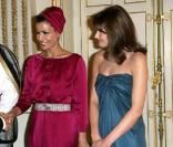 Carla Bruni et Nicolas Sarkozy reçoivent l'Emir du Qatar et son épouse pour un dîner d'Etat. 22 juin 2009.
