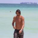 Le géant du foot italien le beau Paolo Maldini... avec son top model et ses enfants à Miami !