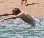 Peter Crouch et Abbigail Clancy sont en vacances à Porto Cervo en Sardaigne le 23 juin 2009