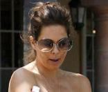 Brooke Burke fait des courses avec son fils le 27 juin 2009